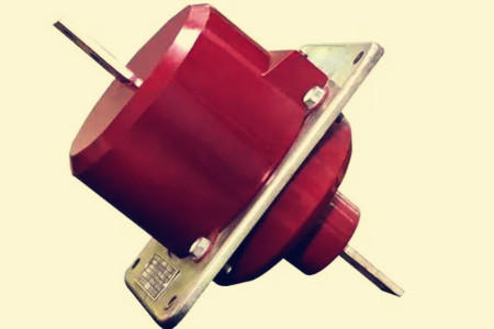 電流互感器如何測量大電流？如何接電流表？